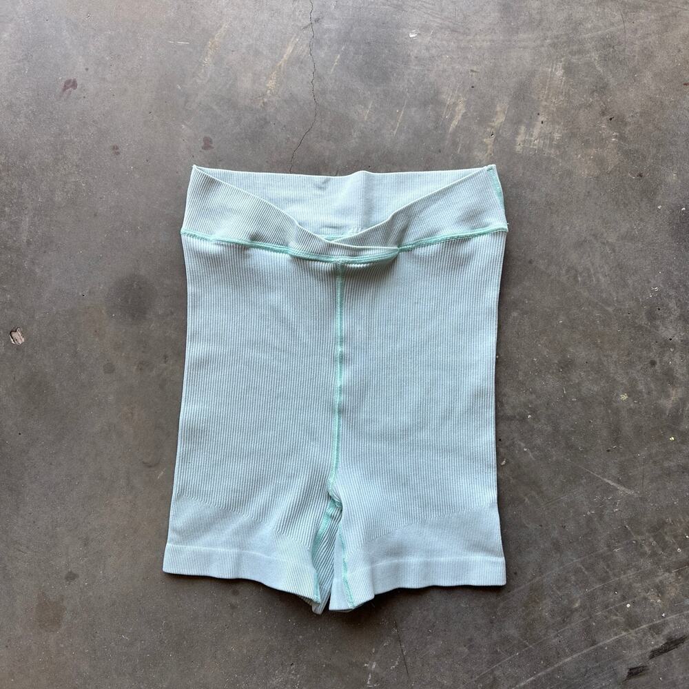 Free People Movement Free Throw Ribbed Shorts Women's M White Athletic Shorts